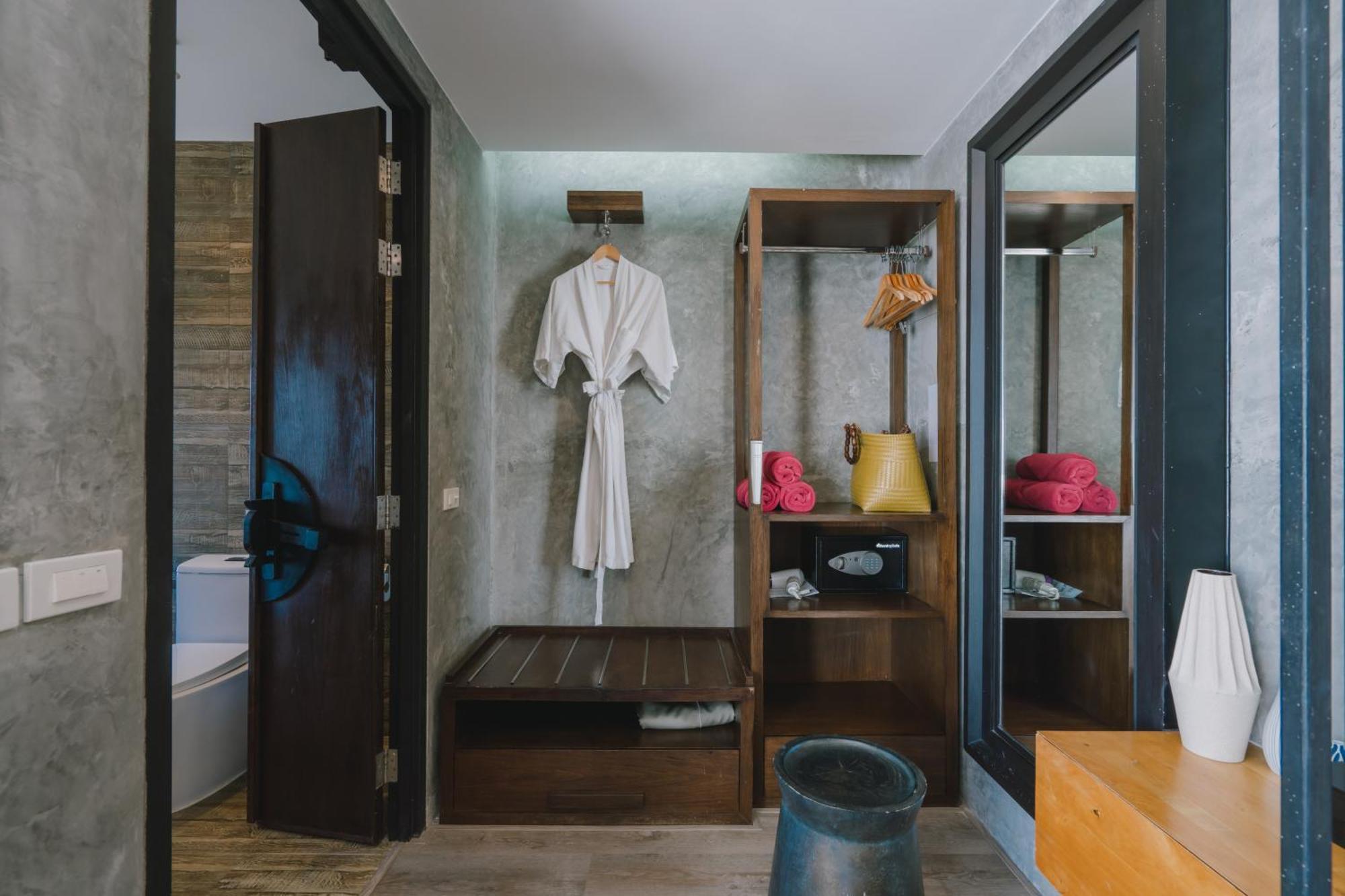 Patong Signature Boutique Hotel Habitación foto
