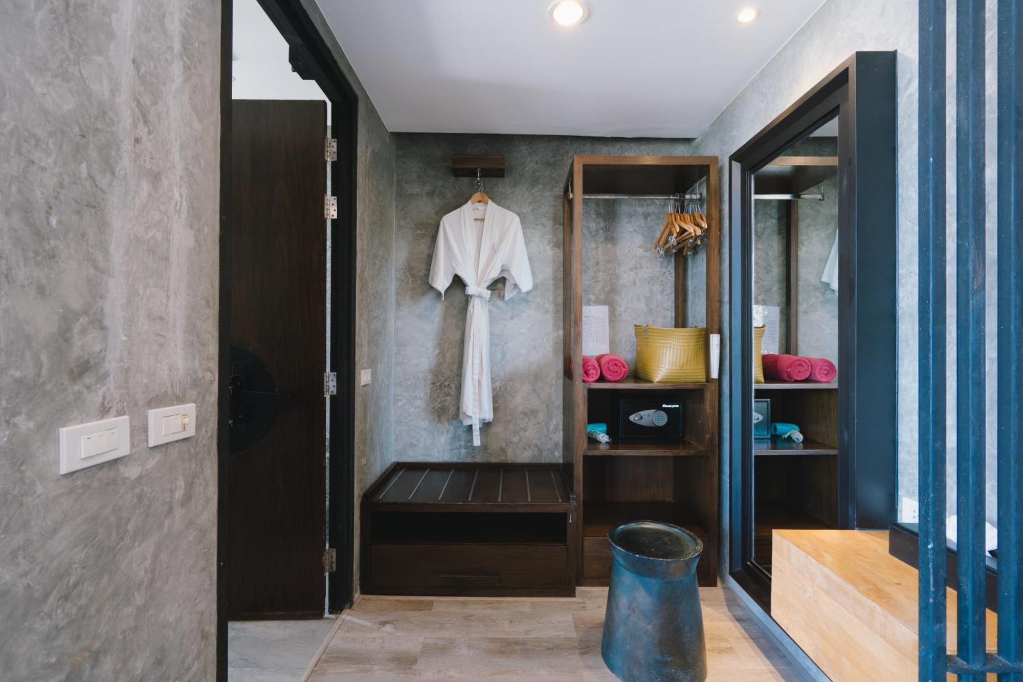 Patong Signature Boutique Hotel Habitación foto