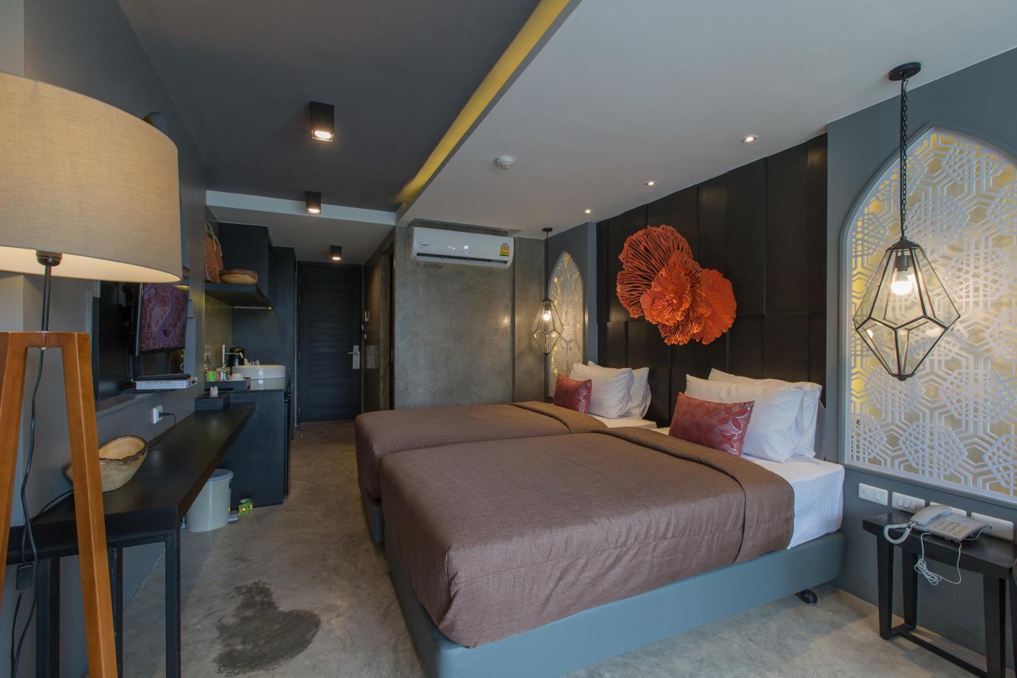 Patong Signature Boutique Hotel Habitación foto